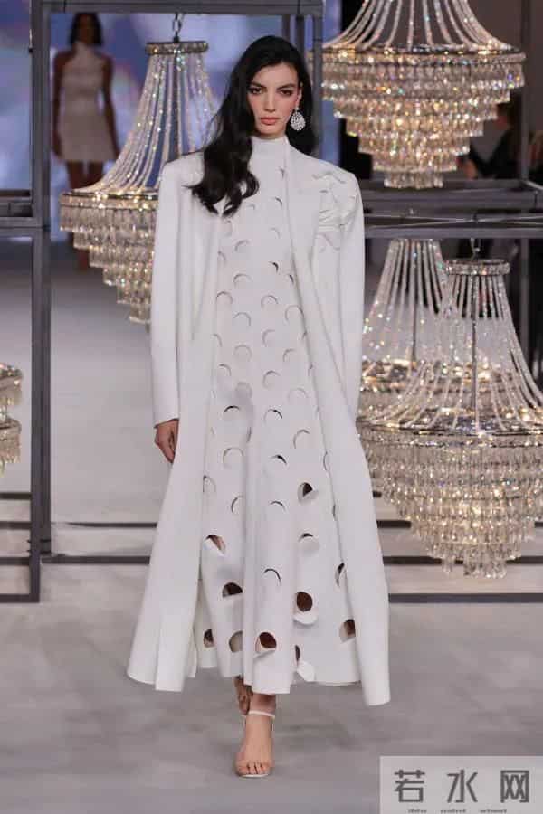 Isabel Sanchis 2026 春夏婚纱秀场