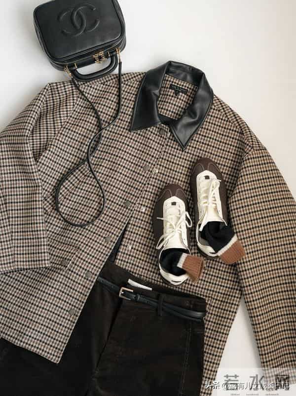 秋冬“一周通勤穿搭公式”｜灰格纹西装+深棕裤，照搬有高级感