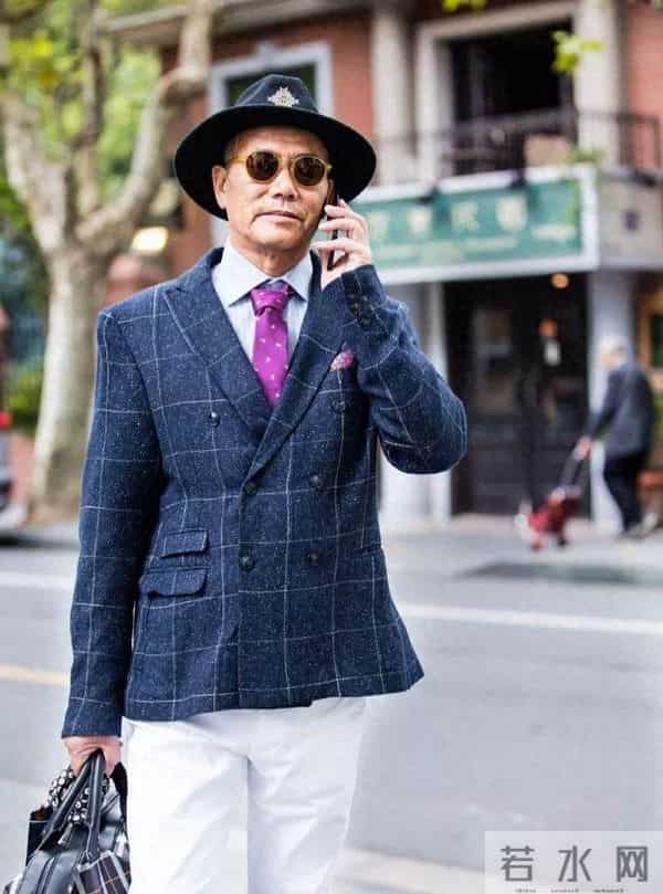 六七十岁男人:不管差不差钱,都别戴这3种配饰,看着廉价没品位