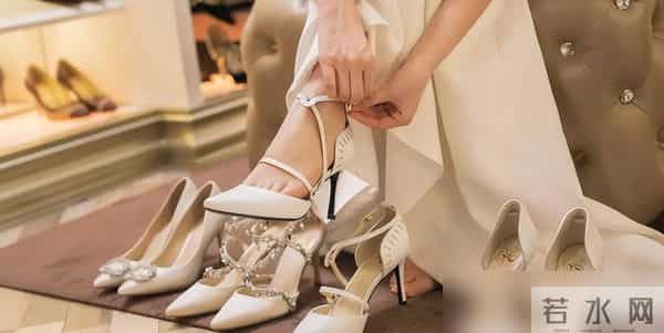 “女人味”失去吸引力了？高跟鞋被“抛弃”，市场迎来寒冬