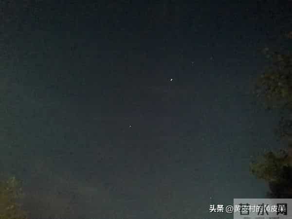 一顶帽子，等到寒风裏挟着冬霜降下，还是影都没有