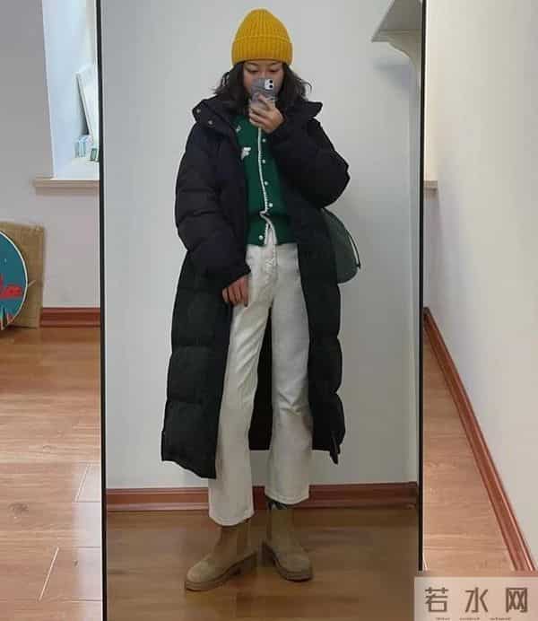 冬天穿羽绒服配什么裤子最好看？这4条保暖显瘦，出街高级