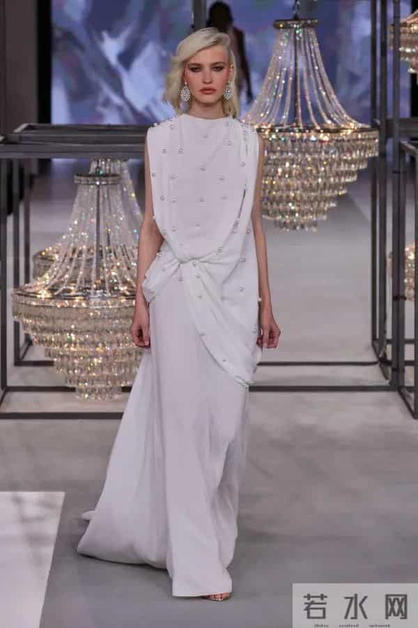 Isabel Sanchis 2026 春夏婚纱秀场