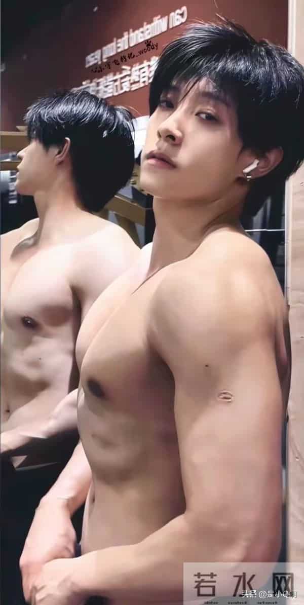 刘萧旭素颜“太丑”！短剧演员矮点老点都行，没男人气质才真垮！