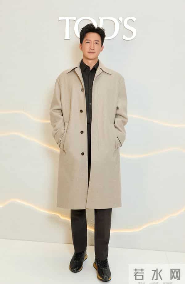 当34岁肖战与47岁王阳站在一起，我才明白什么叫顶级自律