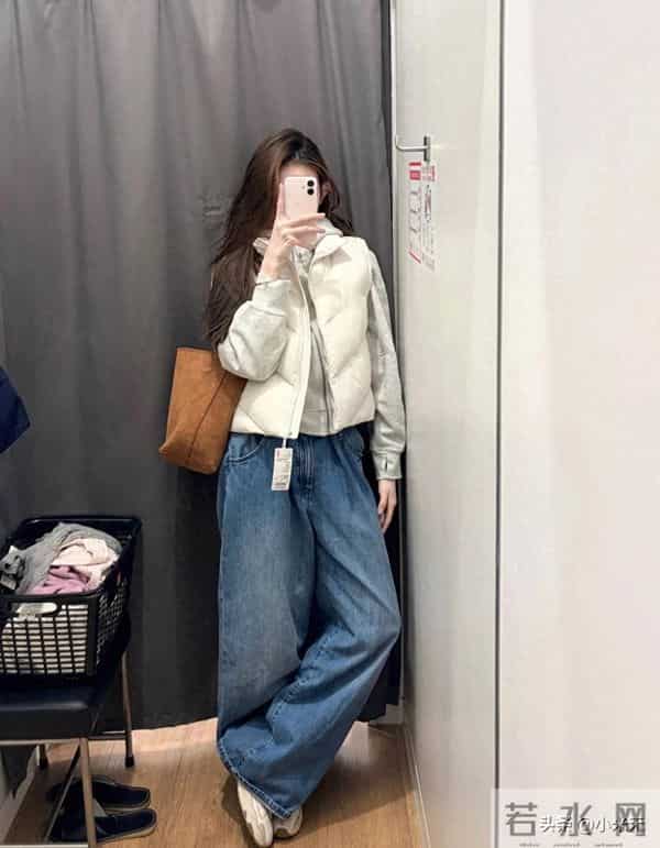 优衣库这马甲穿搭直接把“通勤松弛感”焊死了！