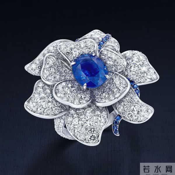 『珠宝』Mouawad 推出 Windflower 高级珠宝套装：风信子花