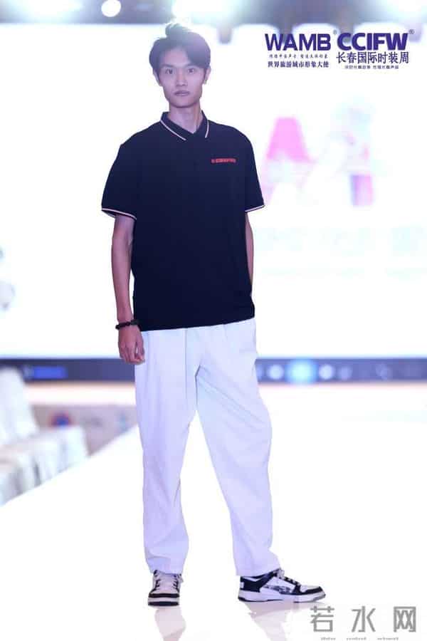 2025长春国际时装周 “落音”品牌年度首秀演绎冰雪风尚