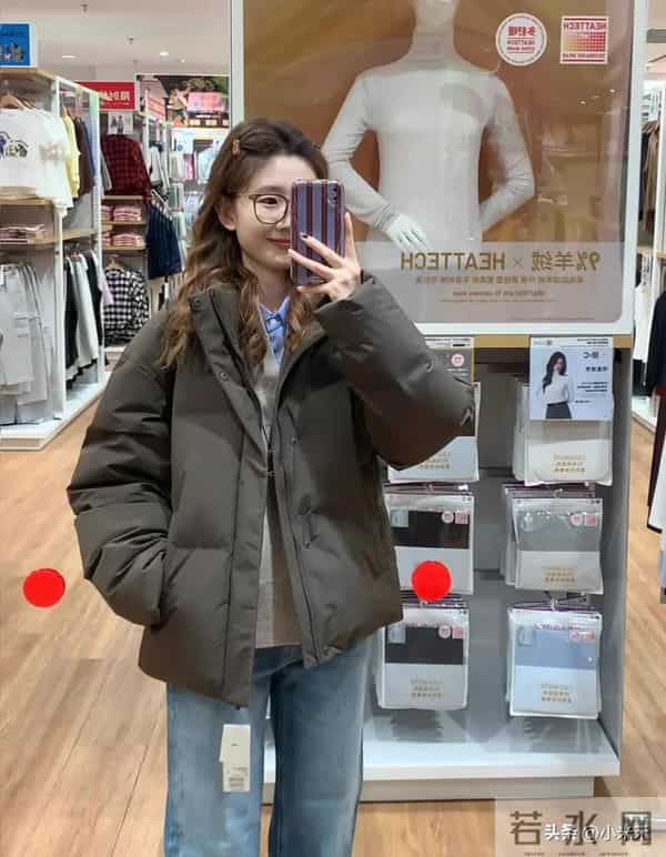 优衣库男装区的羽绒服，把“显白+保暖”焊在身上了！