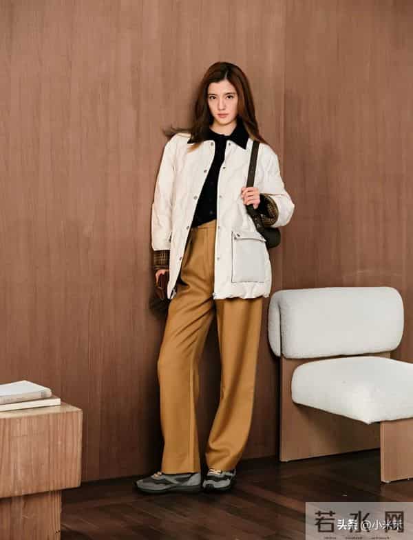 吴千语这波冬日穿搭，把“贵气松弛感”焊在身上了