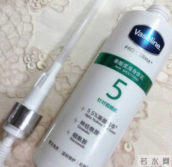 干皮终于有救了！2025医生推荐7款身体乳，保湿美白还能修护屏障