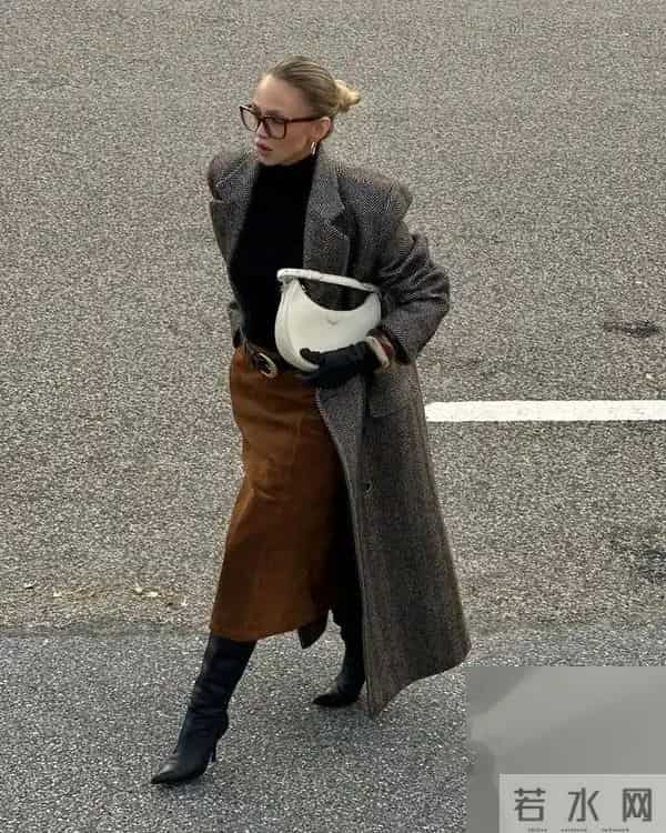 冬天别总穿裤子了！这4件上衣+裙子，才是正确的打开方式