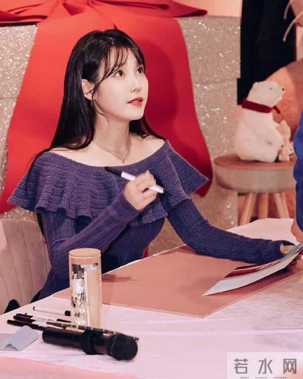 冬季如何穿出时尚个性？李知恩浪漫优雅的穿搭风格，展现女性魅力