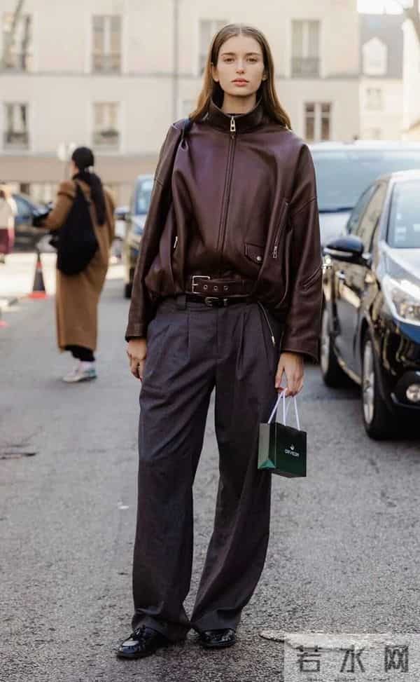 「夹克+裤子」今年冬天最时髦穿法,减龄又好看!