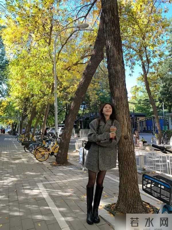 难怪没人穿马丁靴了，今年流行的“冬靴”，洋气好看又舒适百搭