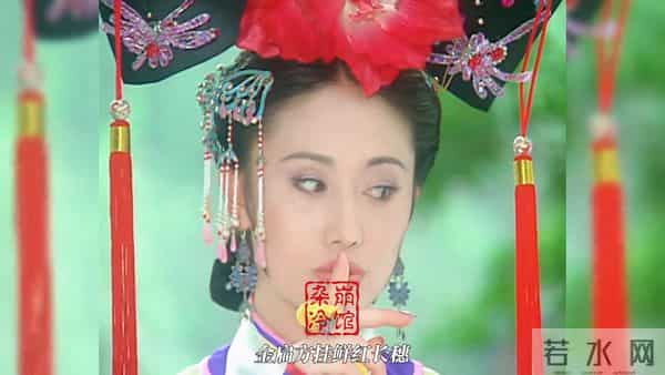 以前的古装剧，根本发现不了，妆造师设计的头饰少 ！