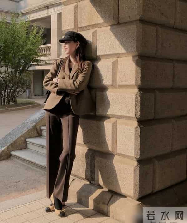 今年秋冬，外套流行“穿短不穿长”，显高显瘦还时髦，照着穿绝了