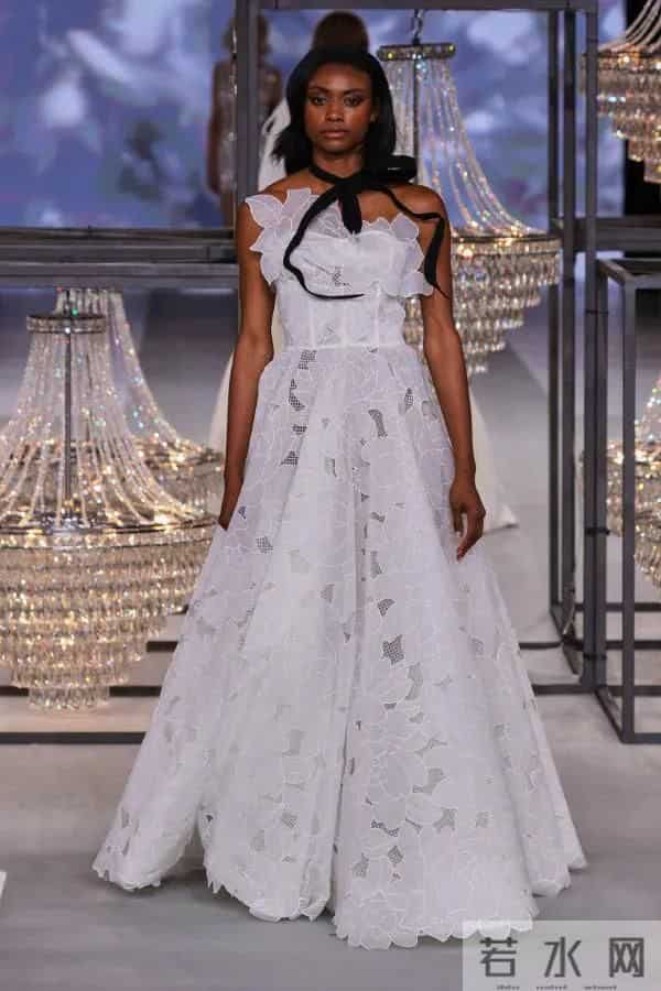 Isabel Sanchis 2026 春夏婚纱秀场