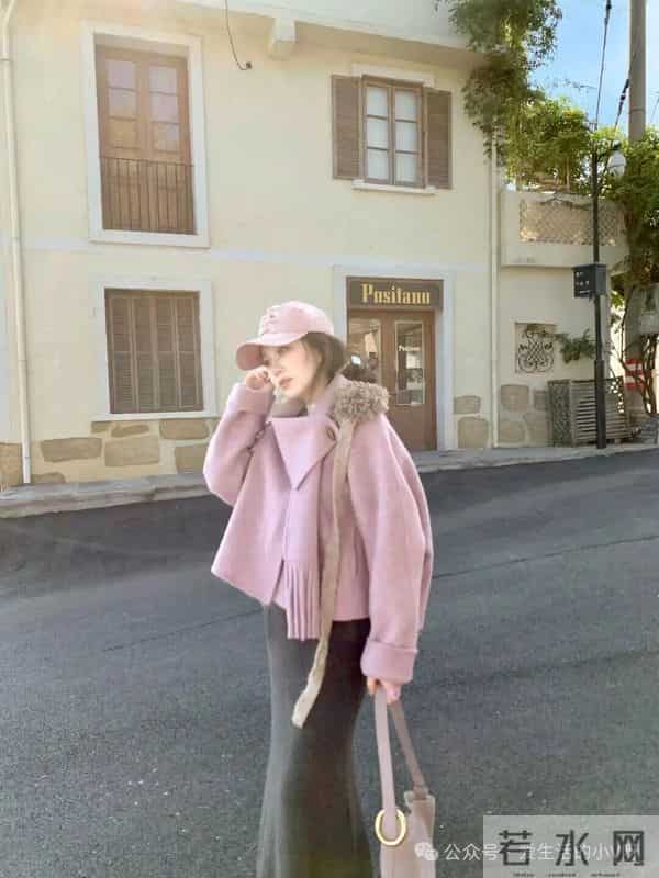 冬季穿搭“紫”定温柔｜浅灰紫大衣+松弛感半裙