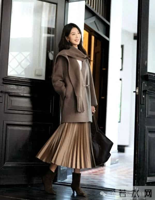 浅棕系叠穿，温柔氛围感拉满