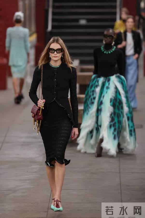 （外代二线）香奈儿2025-26高级手工坊系列时装秀(2)