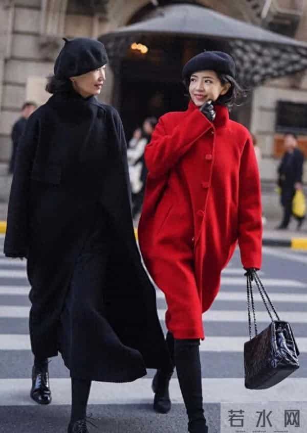 五六十岁女人，戴帽子尽量做到这“3戴3不戴”，更时髦高级