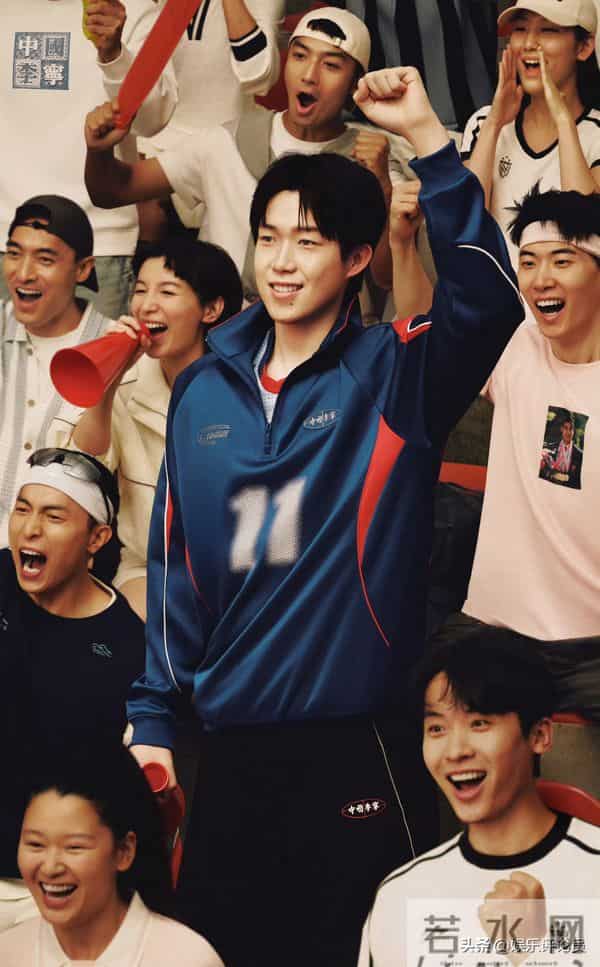 王楚钦 复古运动风炸街！率性穿搭演绎夏日潮流天花板！