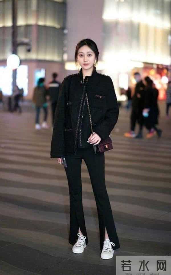 今年秋冬，外套流行“穿短不穿长”，显高显瘦还时髦，照着穿绝了