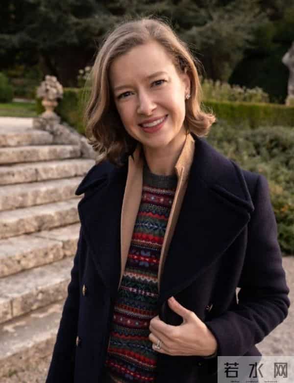 被这位博主穿搭惊艳，人过中年穿衣不花哨，基础款穿出英伦腔调