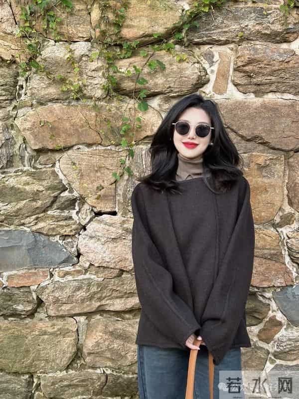 今年冬天短大衣又火啦！这样搭配美翻了！