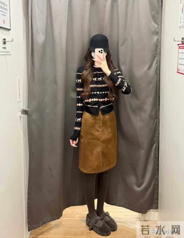 优衣库这马甲是偷了Lemaire的设计吧？这秋冬搭法直接封神！