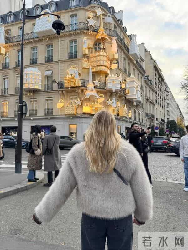 秋日衣橱必备 照搬ins时尚博主mmequeenb的穿搭思路