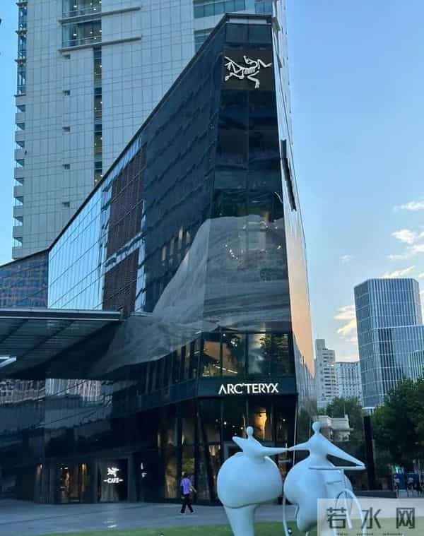 双十一户外鞋服爆火！小众品牌扎堆来华，背后竟是中产在买单