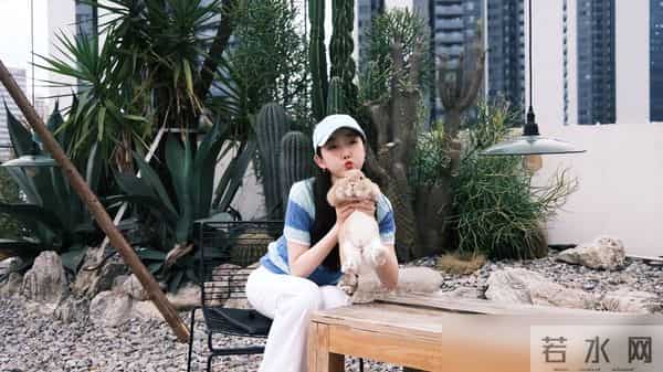 程潇和陆柯燃清爽个性的穿搭不如蒋梦婕清新减龄的穿搭时尚又舒适