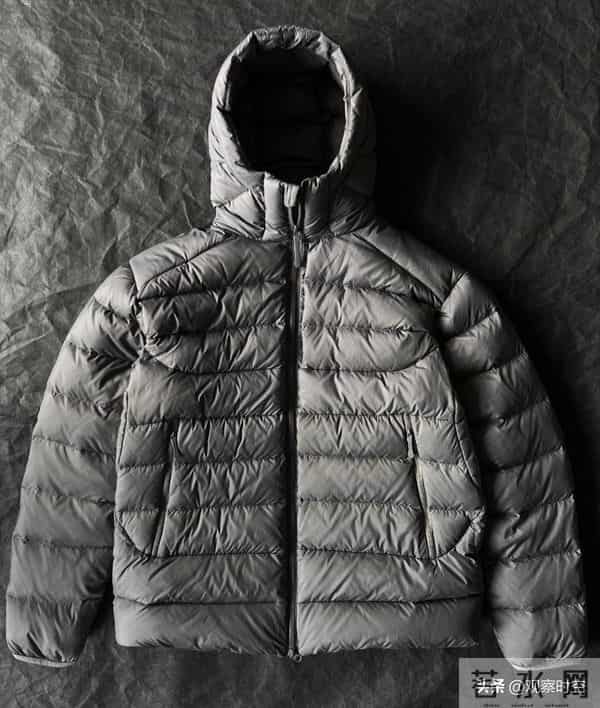郑州冬装市场经历“过山车”，轻量羽绒服意外成赢家