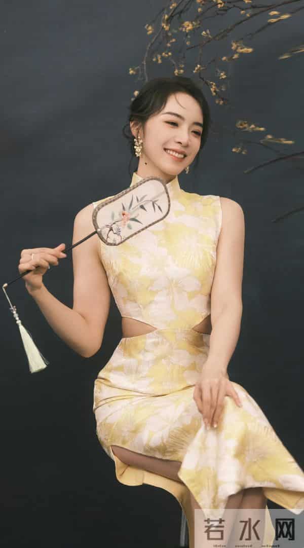 余霜国风旗袍，古风古韵