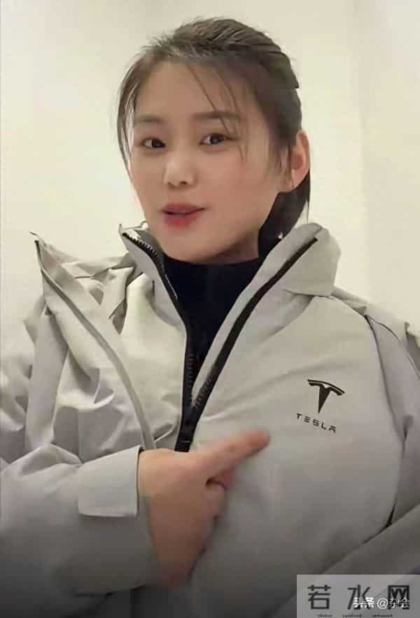 特斯拉员工晒工服引羡慕，四季不用添置，衣服漂亮又实用