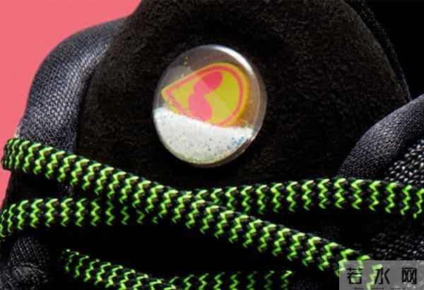 文班亚马「圣诞战靴」来了！这设计超赞！