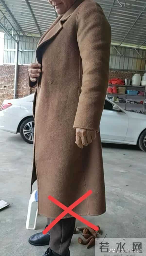 冬天想穿得年轻点？中年女性一定要避开的5种颜色！