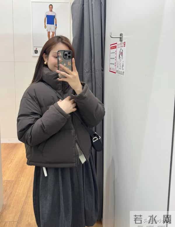 优衣库这灰裤袜一穿，直接把“贵气松弛感”焊身上了！