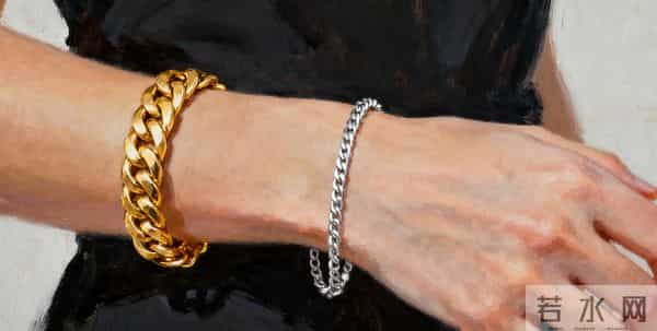 金与银首饰完全可以叠戴！这不仅是时尚趋势，更能彰显个性