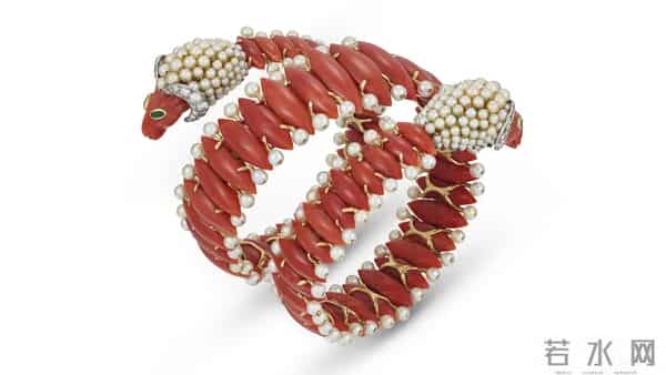 近期伦敦佳士得珠宝拍卖，成交额950万英镑