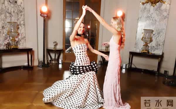 王传福女儿打入巴黎名媛圈，学霸模板长相可人，一抹红裙放光彩