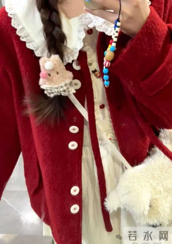 圣诞氛围感就这么穿