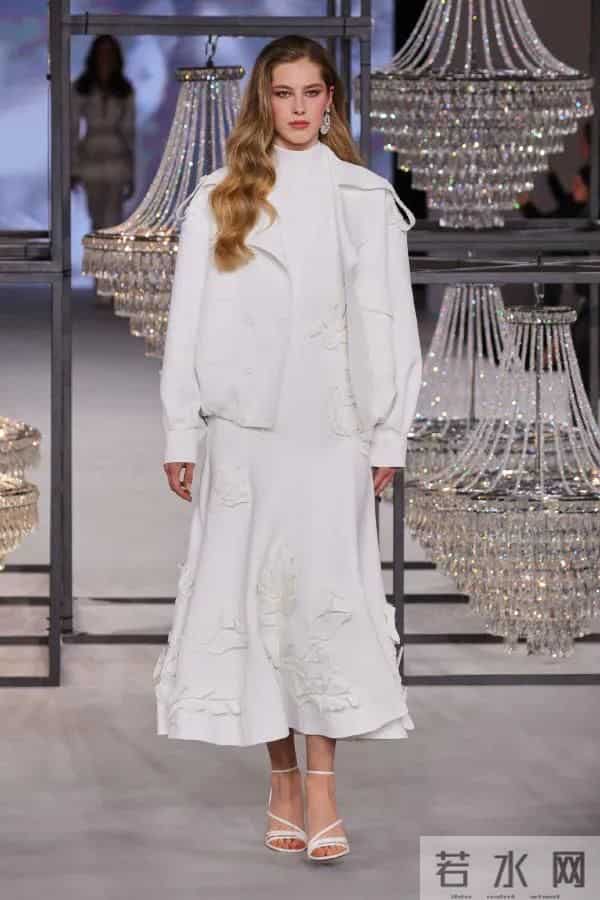 Isabel Sanchis 2026 春夏婚纱秀场