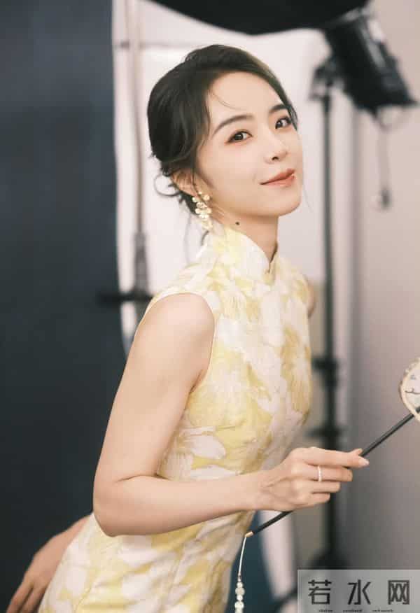 余霜国风旗袍，古风古韵