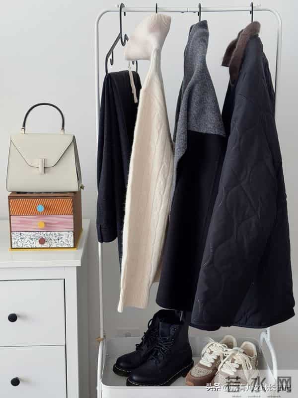 北方打工人12月“保命穿搭”：暖瘦、高级，15件衣服搞定整个冬天