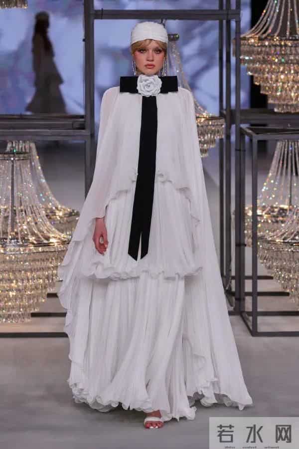 Isabel Sanchis 2026 春夏婚纱秀场