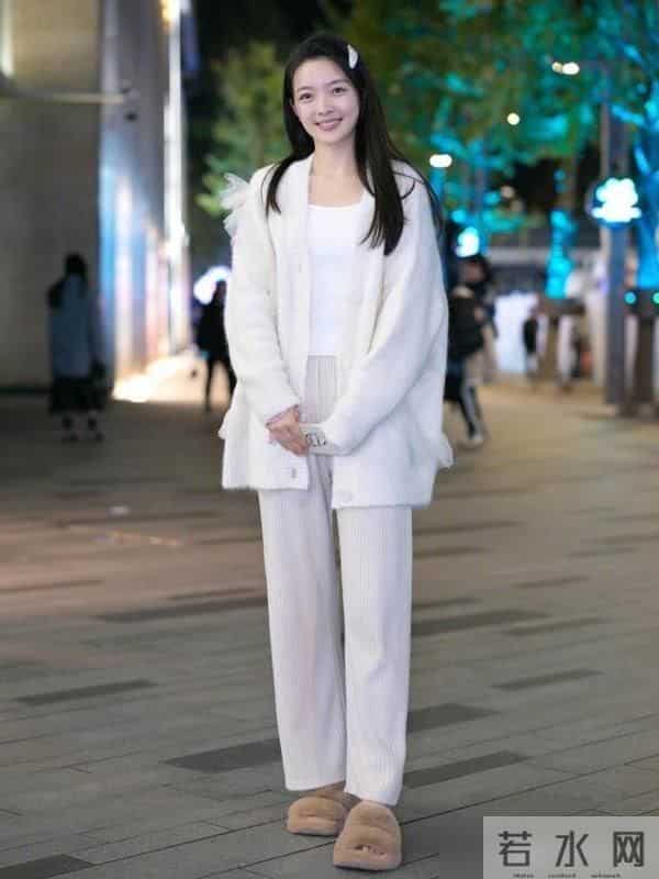 今冬流行“毛衣＋毛呢裤”，洋气温柔又显高，特有淑女气质！