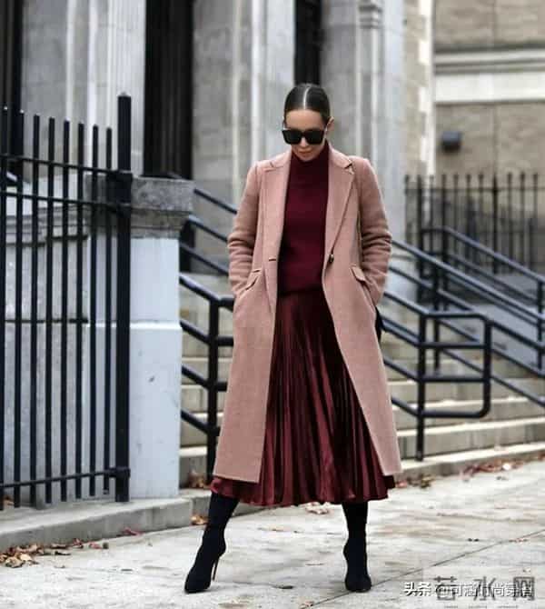 冬天想穿得年轻点？中年女性一定要避开的5种颜色！